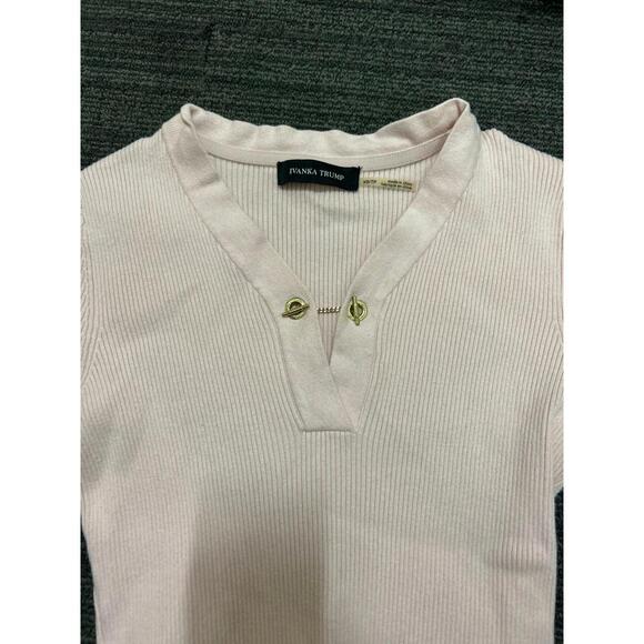 Ivanka Trump Top - Picture 2 of 6